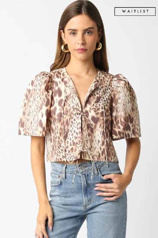 Waitlist 1/20 ♥ Louisa Short Puff Sleeve Front Tie Leopard Print Top Brown