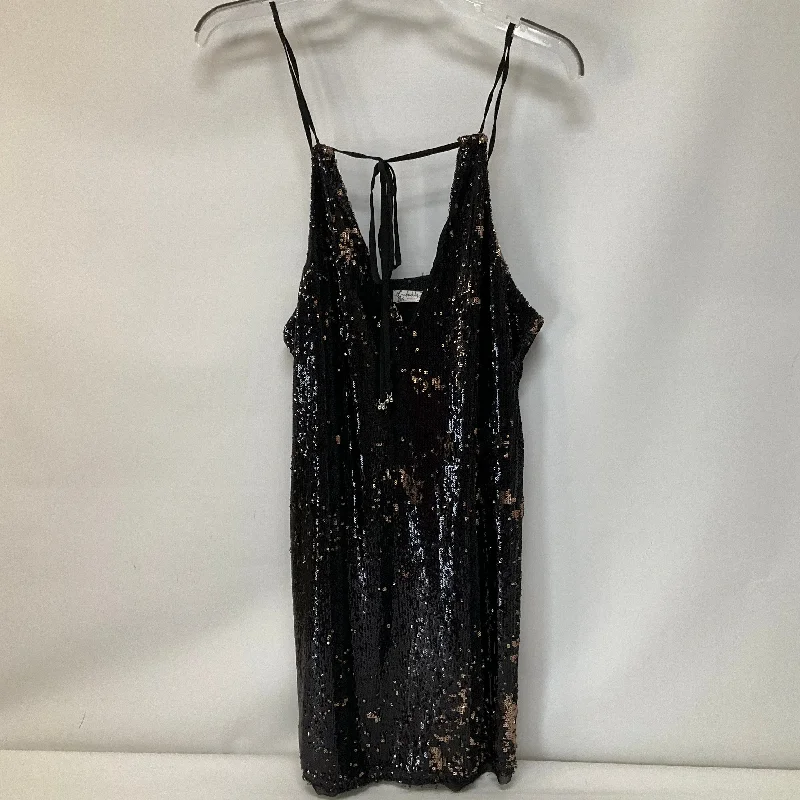 Dress Casual Short By Free People  Size: M